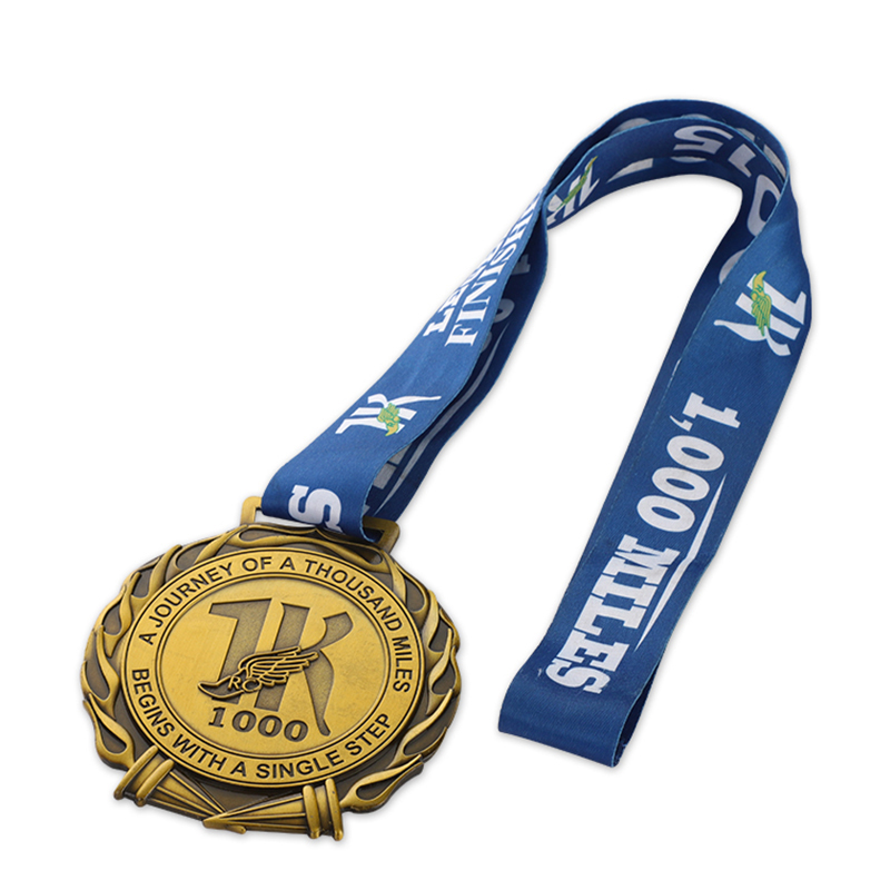 الميدالية الذهبية للجري المخصص، الظاهرية الافتراضية 1K Run Runner Medal بالقرب مني