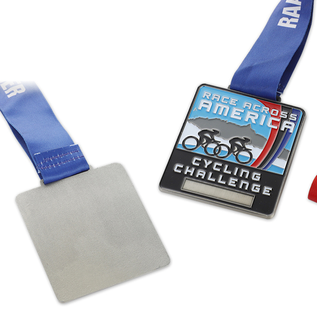 ميداليات فريق الجمباز لركوب الدراجات على الطرق الذهبية للرجال المعجزة بالقرب مني