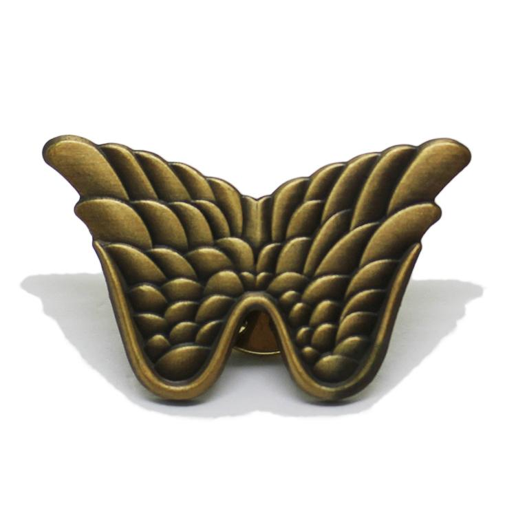 العتيقة الذهب 3D الجناح التلبيب دبوس