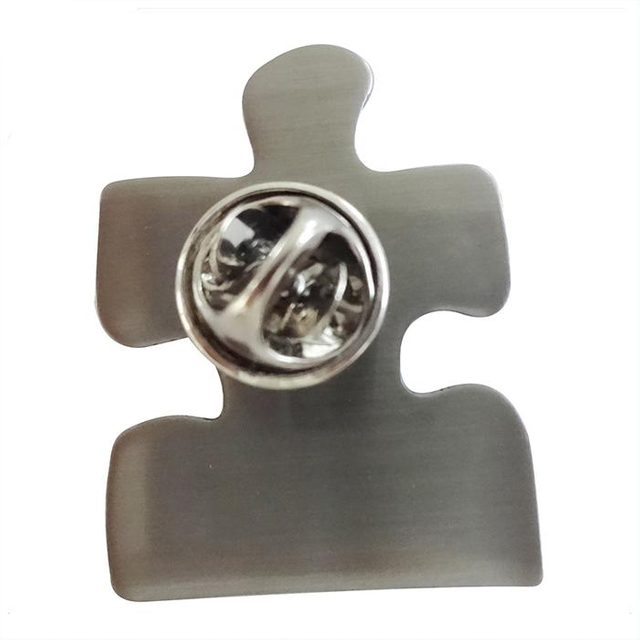 شعار مخصص طباعة لغز الايبوكسي تم طية صدر السترة دبوس