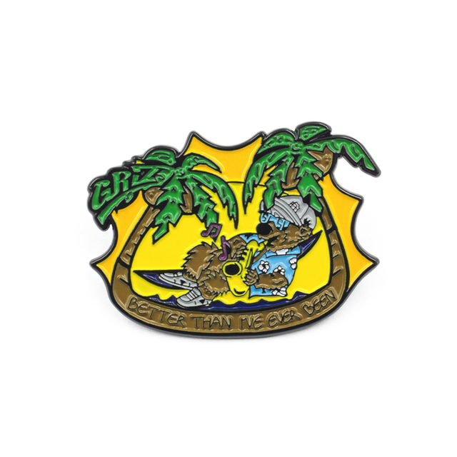 شعار مخصص لينة الصلب أنيمي المينا شارة بدبوس